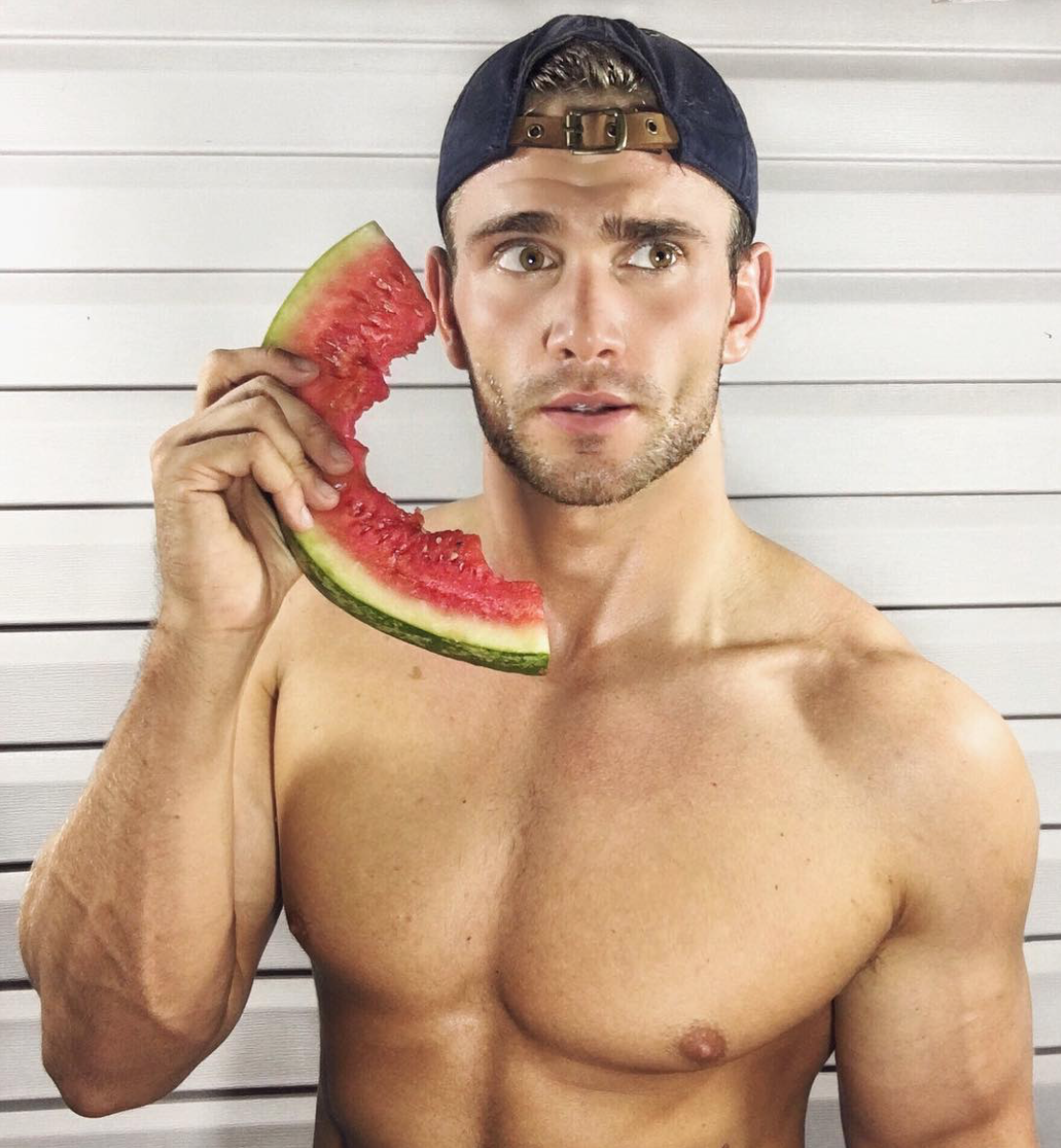 Keegan Whicker podría ser el ingeniero industrial más sexy del mundo ShangayShangay